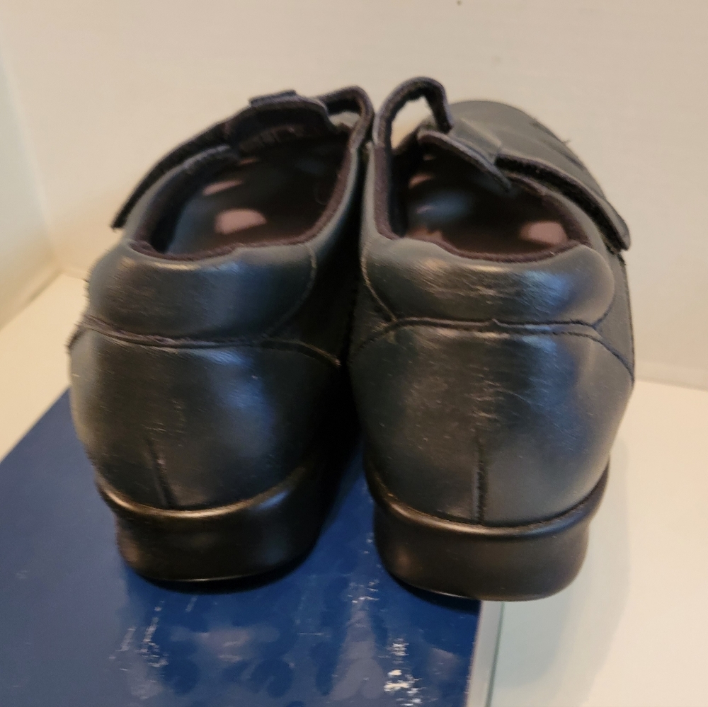 SAS NAVY BLUE SHOES - Picture 6 of 7